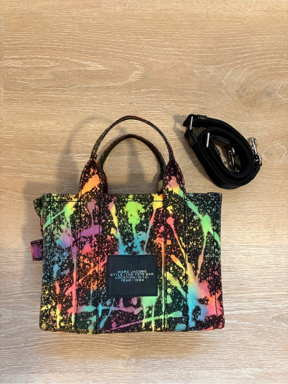 Small Marc Jacobs “Neon Rainbow Splatter” 🌈 The Tote Bag - Picture 4 of 9